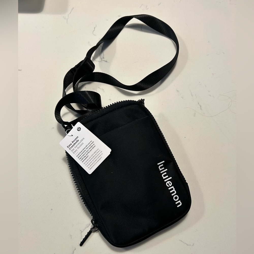 NWT Lululemon Easy Access Crossbody Bag